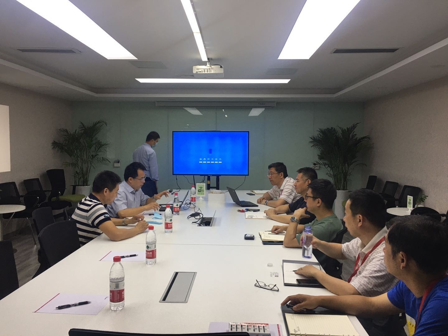 鉴黑担保网(jhdbw)·最具权威唯一维权担保平台